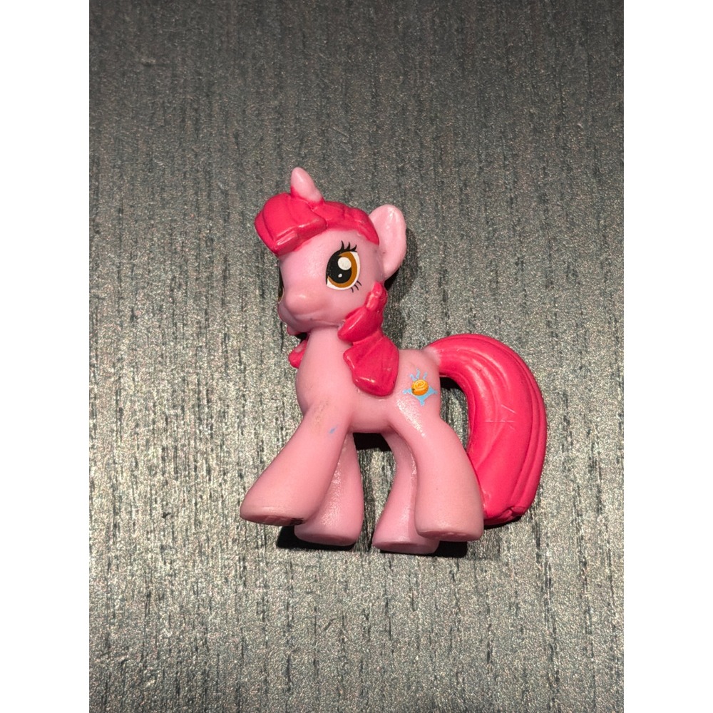 Hasbro My Little Pony Cinnamon Breeze 2 Inch Mini Figure Wave 15 Blind Bag Pink